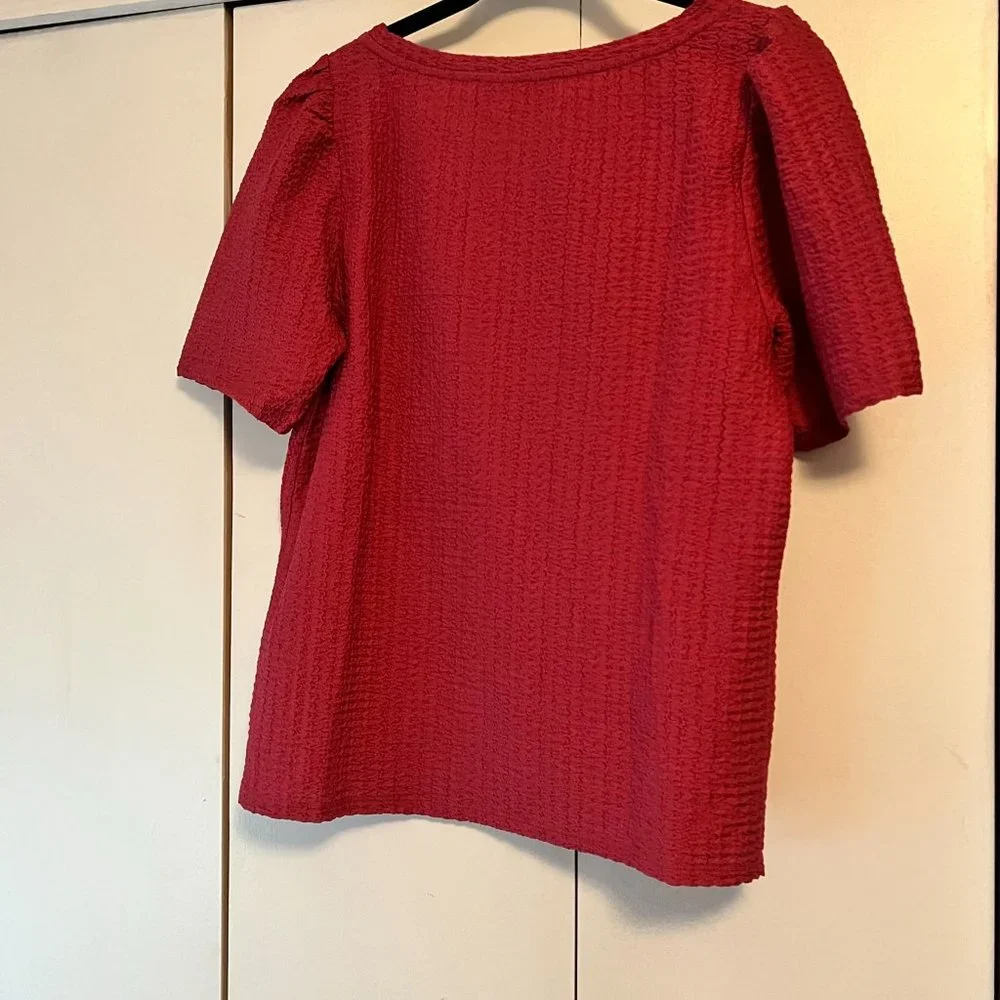NWOT! Loft Berry/Light Red Puff Sleeve Blouse - Medium - Picture 2 of 3